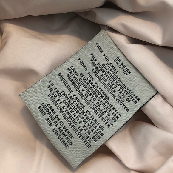 Women’s Levi’s Long Sherpa Trucker Jacket - Picture 14 of 16